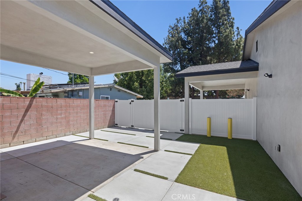 7649 Melvin Avenue Property Photo 5