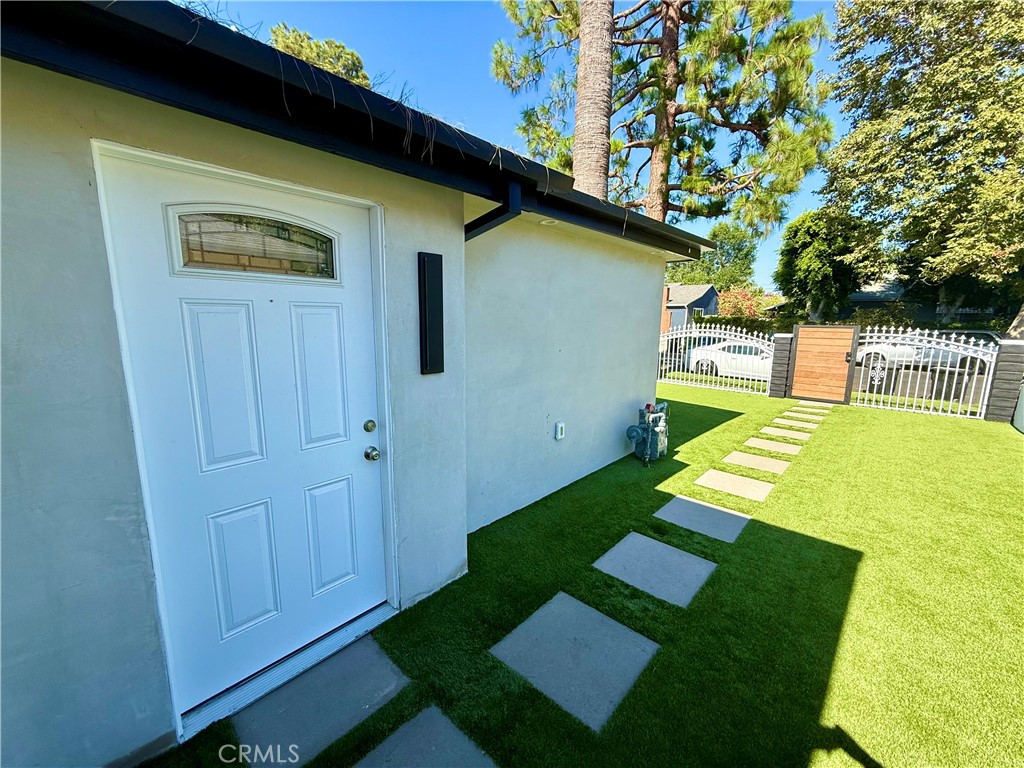 7445 Oakdale Avenue Property Photo 41