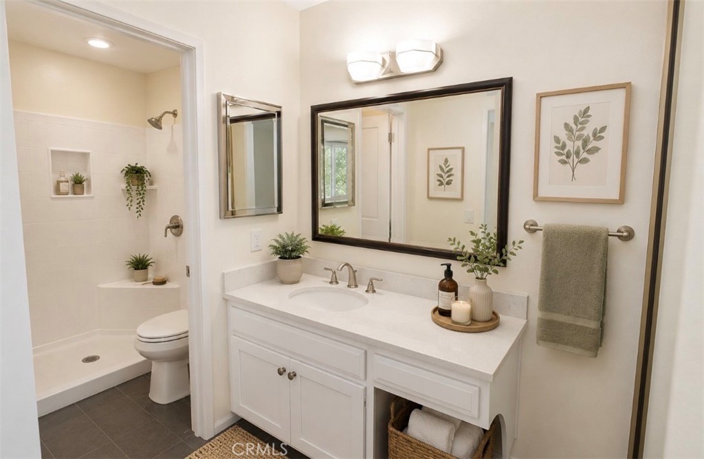 7509 Winnetka Ave Property Photo 13