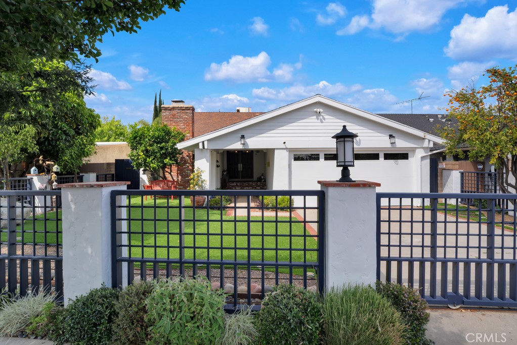 6305 Crebs Property Photo 4