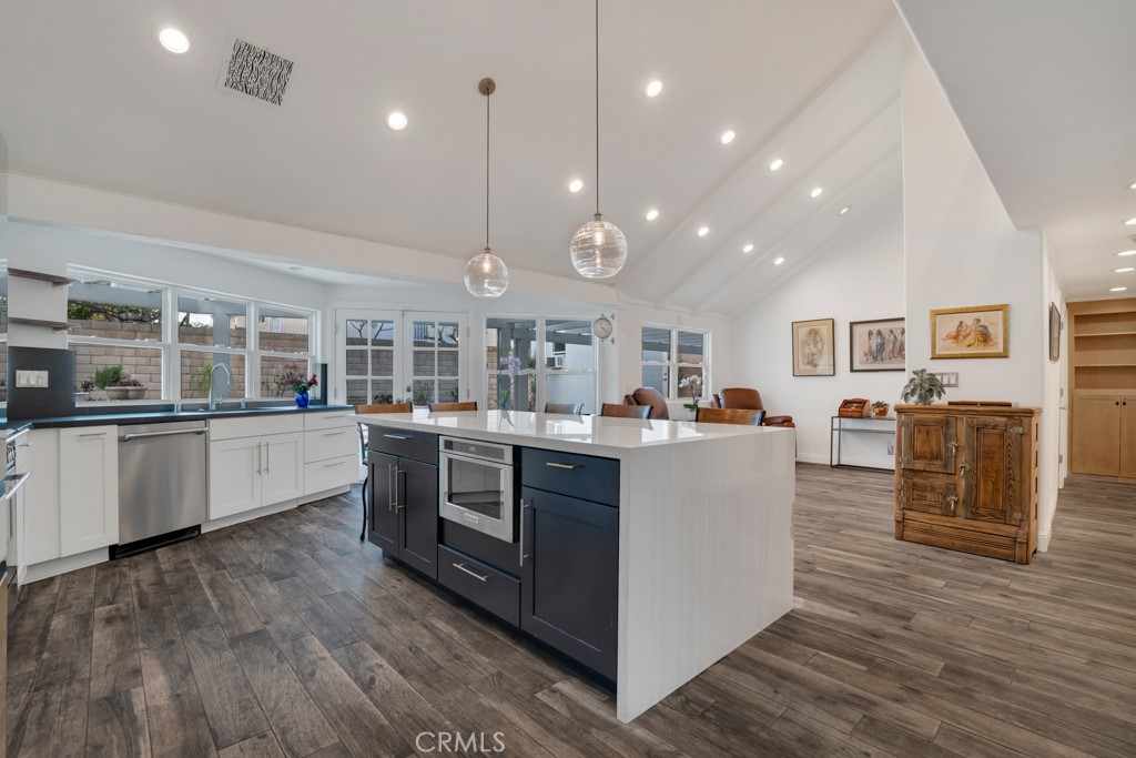 6305 Crebs Property Photo 16