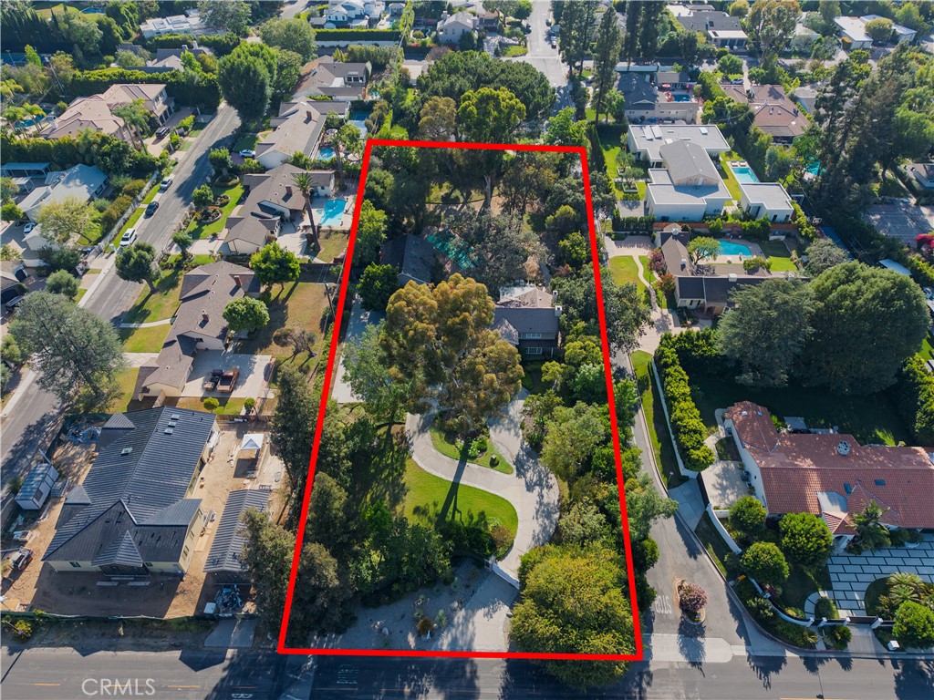 5255 Amestoy Property Photo 1