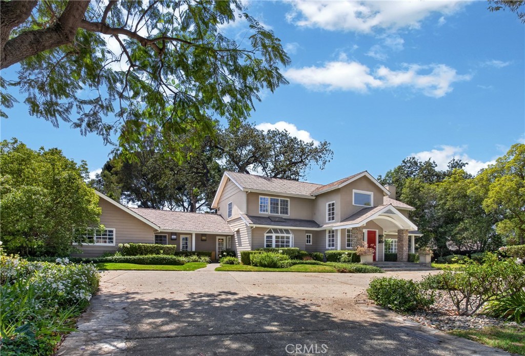 5255 Amestoy Property Photo 7
