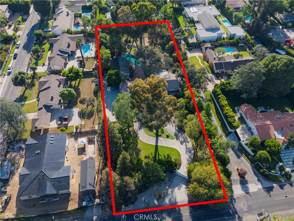 5255 Amestoy Property Photo 8