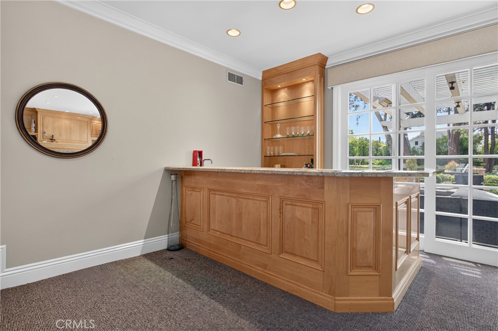 5255 Amestoy Property Photo 19