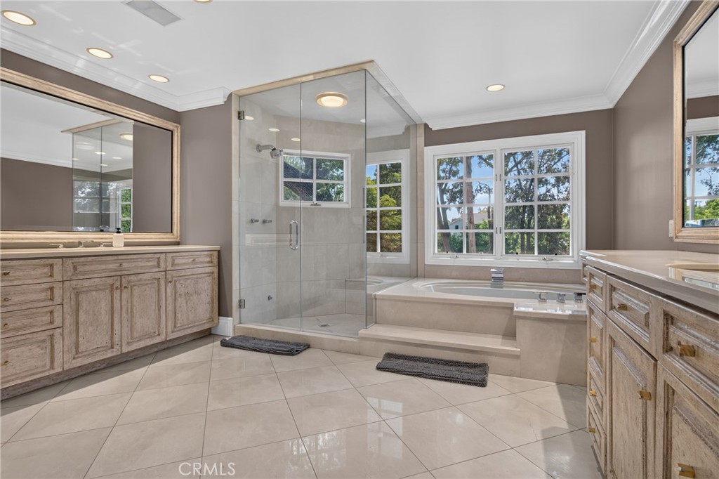 5255 Amestoy Property Photo 32