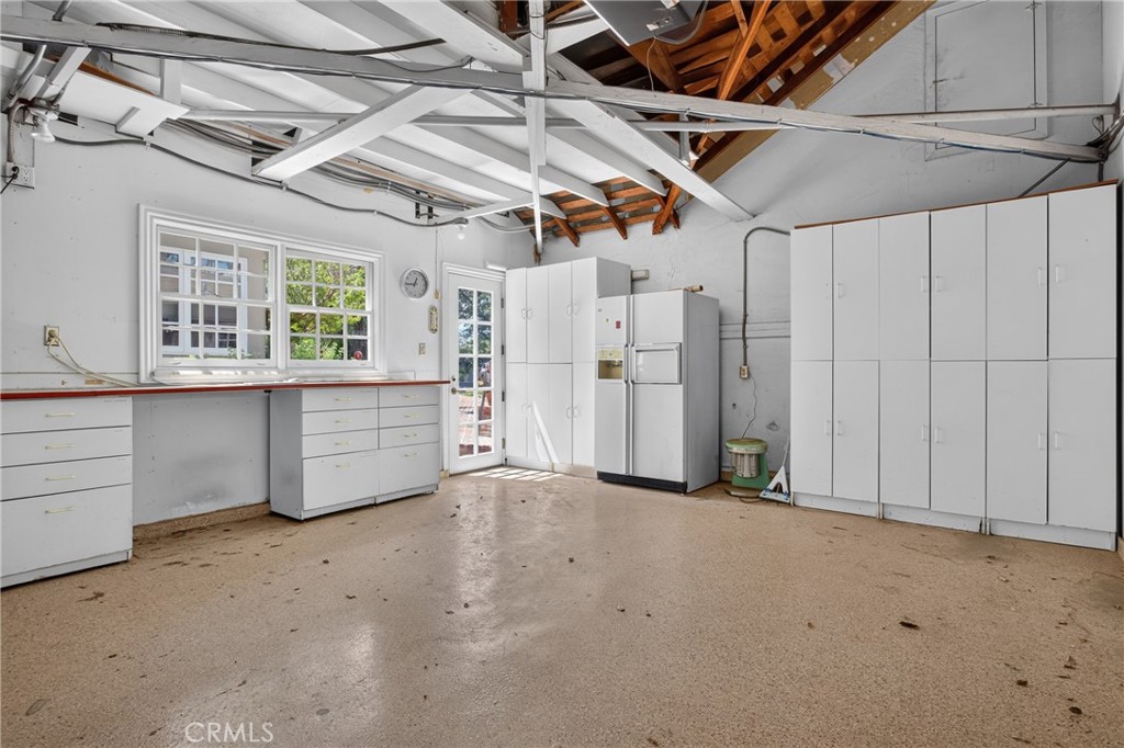 5255 Amestoy Property Photo 43