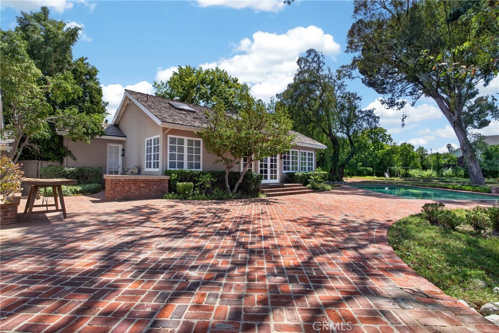 5255 Amestoy Property Photo 47