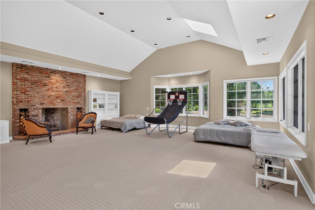 5255 Amestoy Property Photo 54