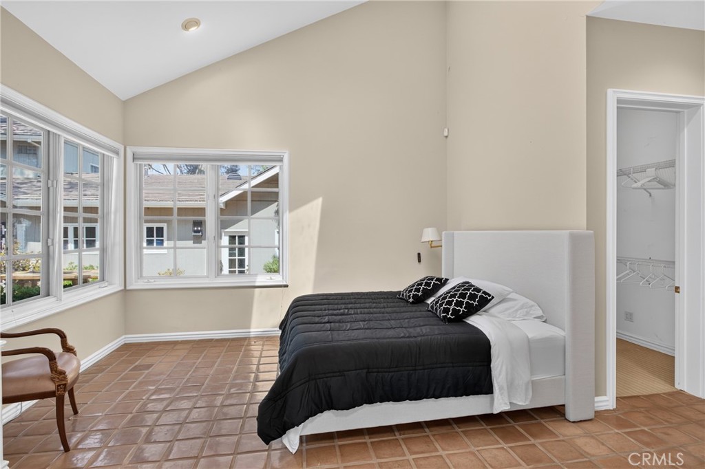 5255 Amestoy Property Photo 56