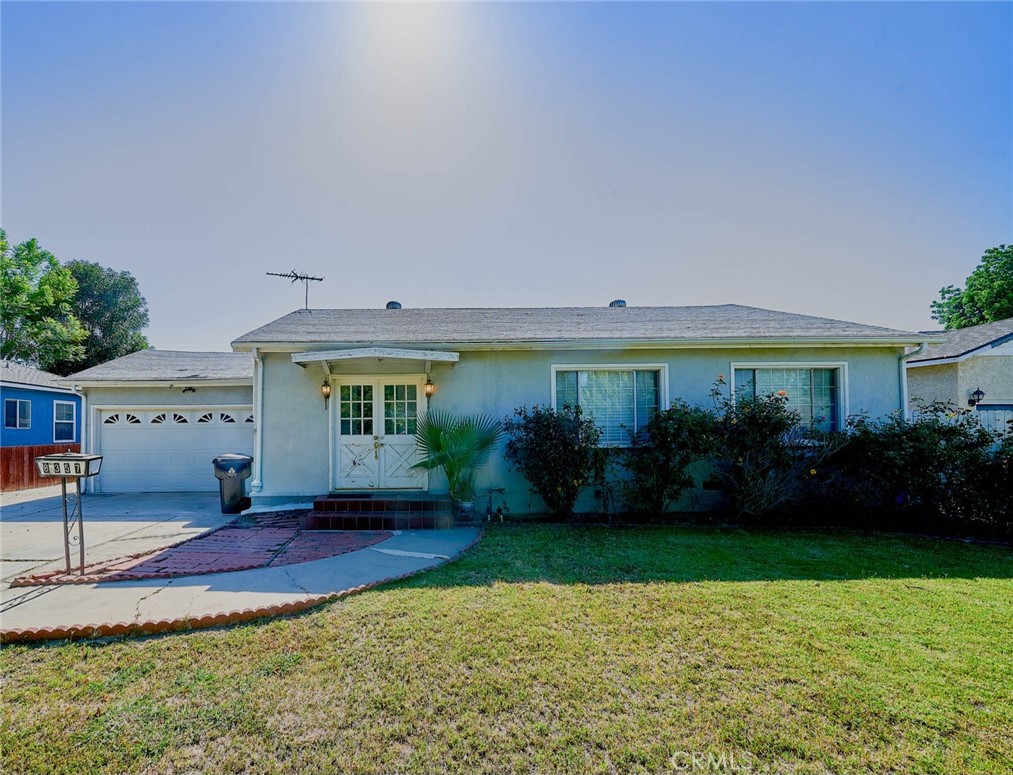 8357 Aura Property Photo 1