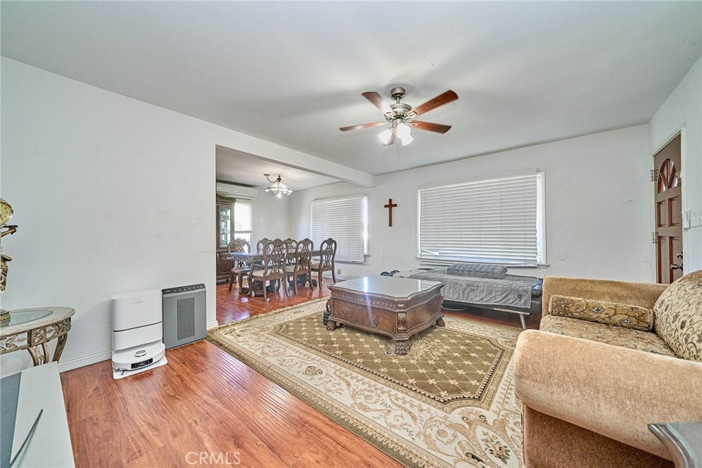 8357 Aura Property Photo 4