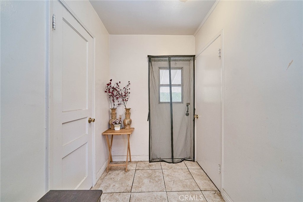 8357 Aura Property Photo 12