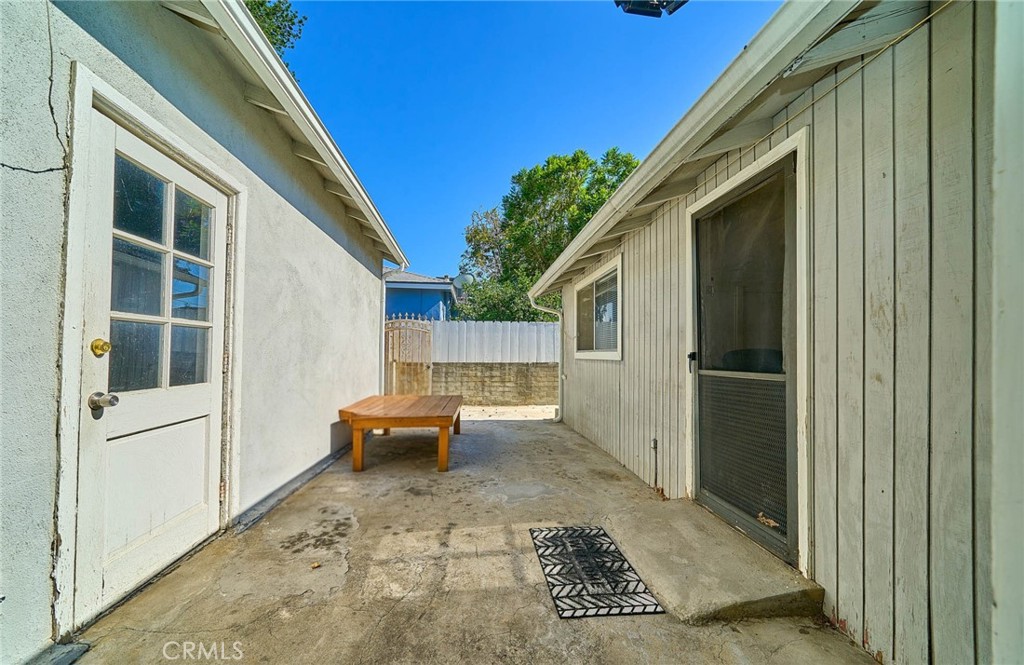 8357 Aura Property Photo 25
