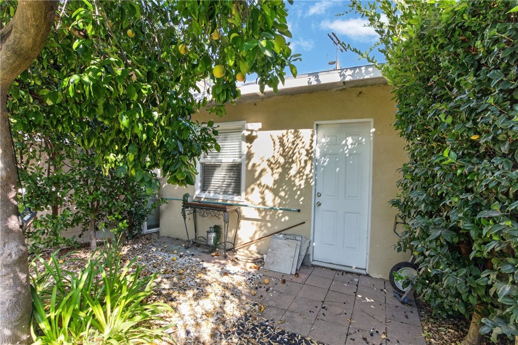 6710 Kurl Way Property Photo 12