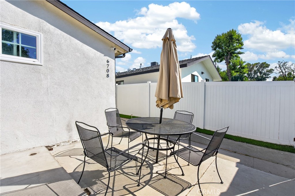 6710 Kurl Way Property Photo 17