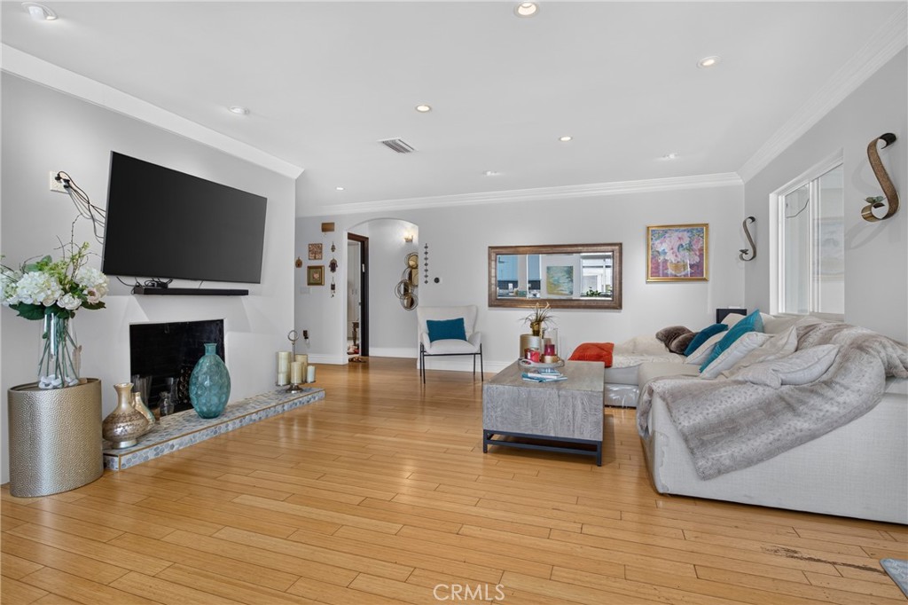 6710 Kurl Way Property Photo 24