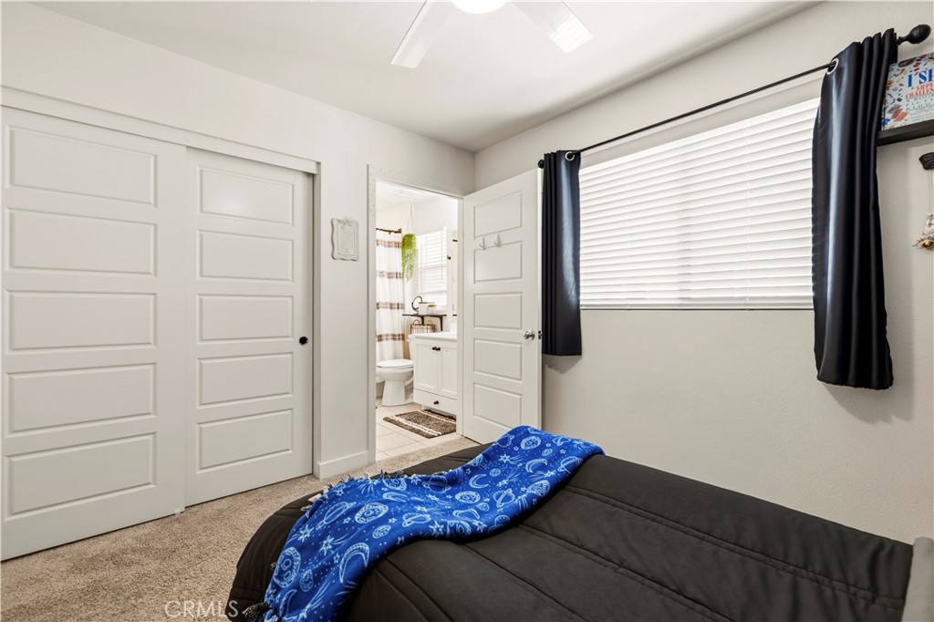 12827 Watt Lane E Property Photo 28