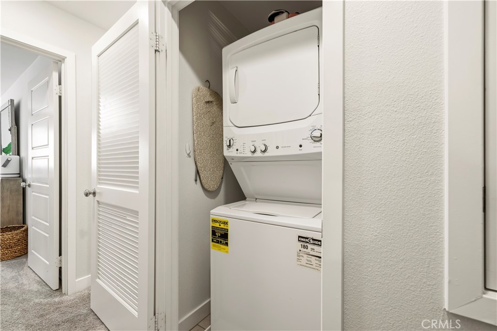 12827 Watt Lane E Property Photo 34