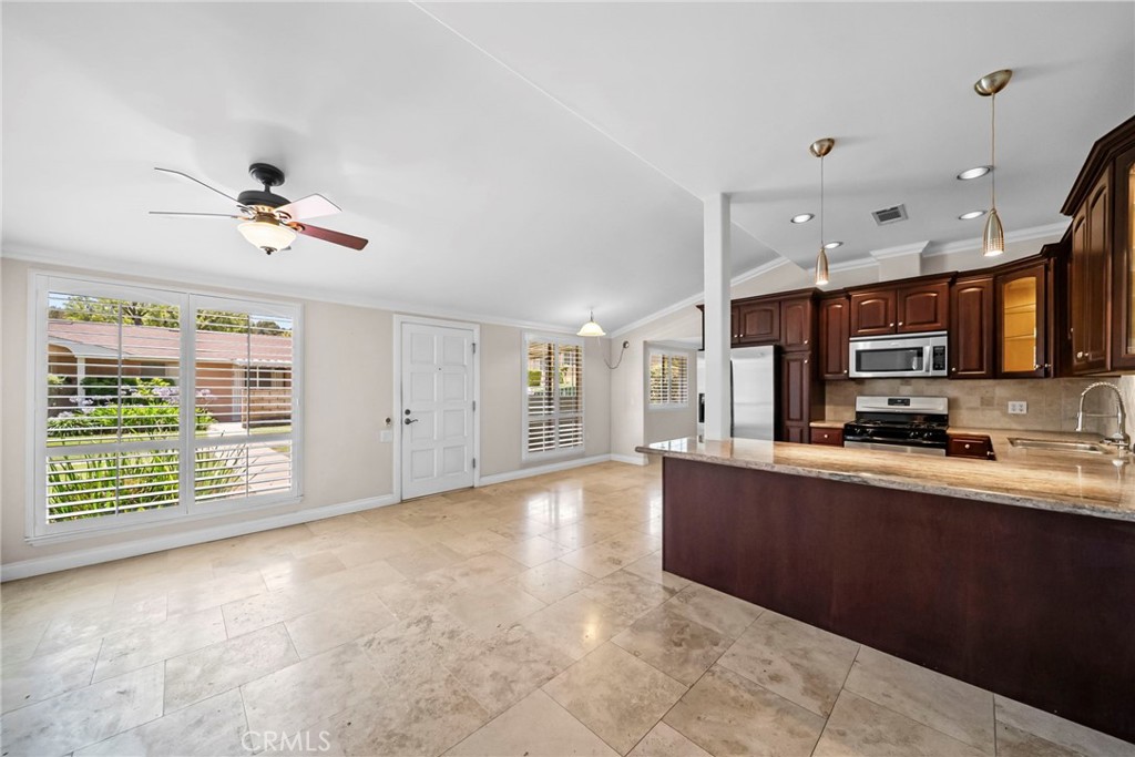19157 Avenue Of The Oaks A Property Photo 10