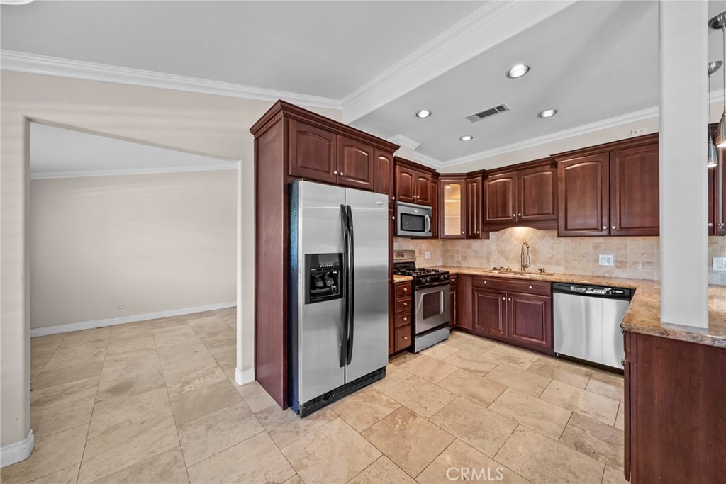 19157 Avenue Of The Oaks A Property Photo 12