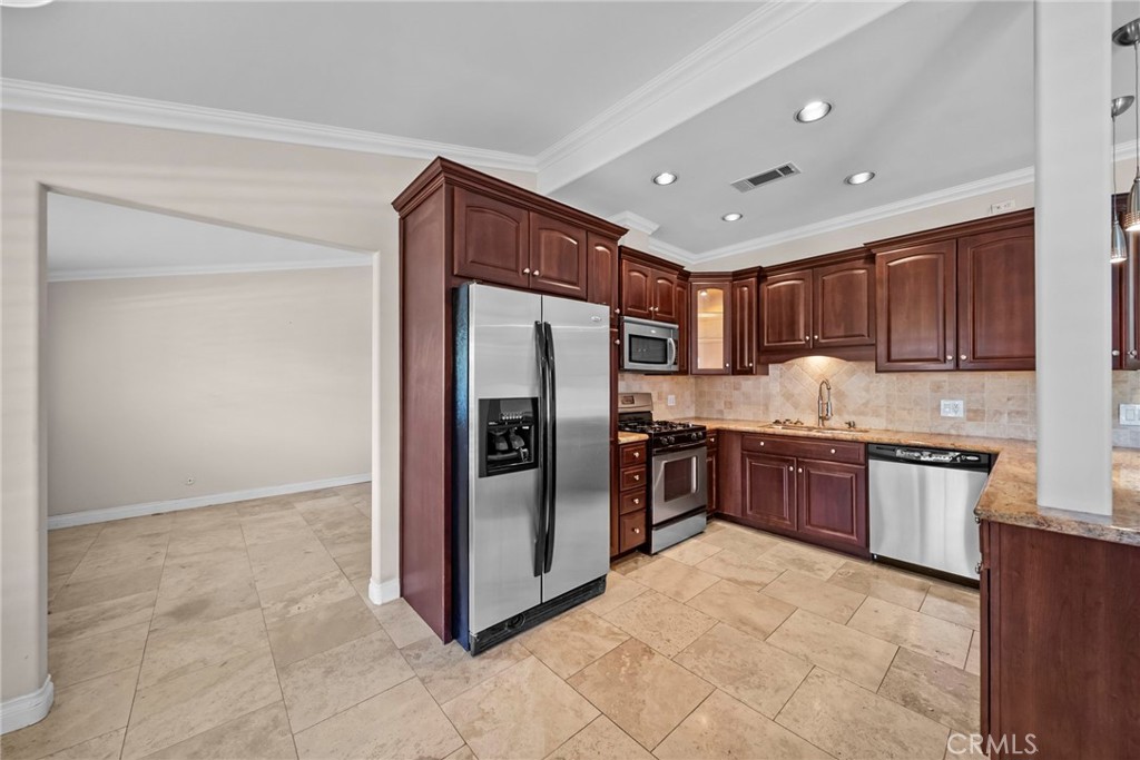 19157 Avenue Of The Oaks A Property Photo 12