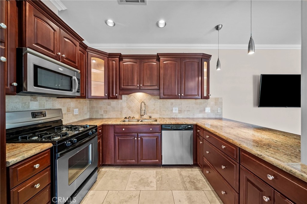 19157 Avenue Of The Oaks A Property Photo 13