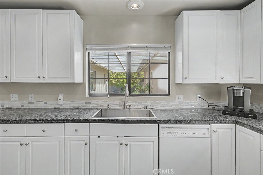 2521 Harmony Place Property Photo 8