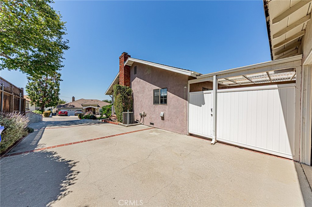 2521 Harmony Place Property Photo 29