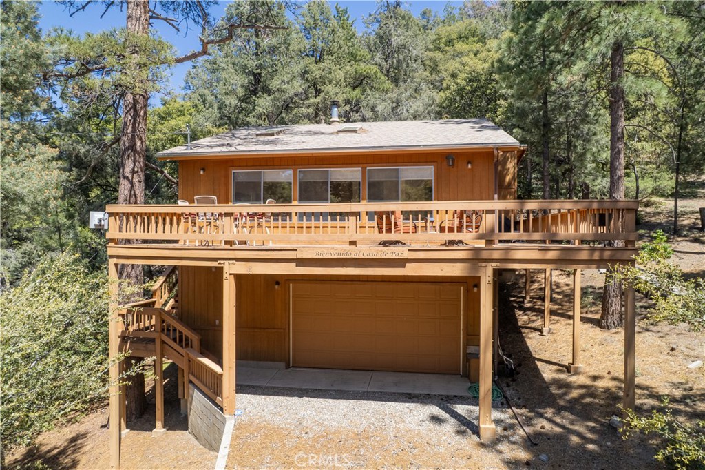 1528 Bernina Property Photo 1