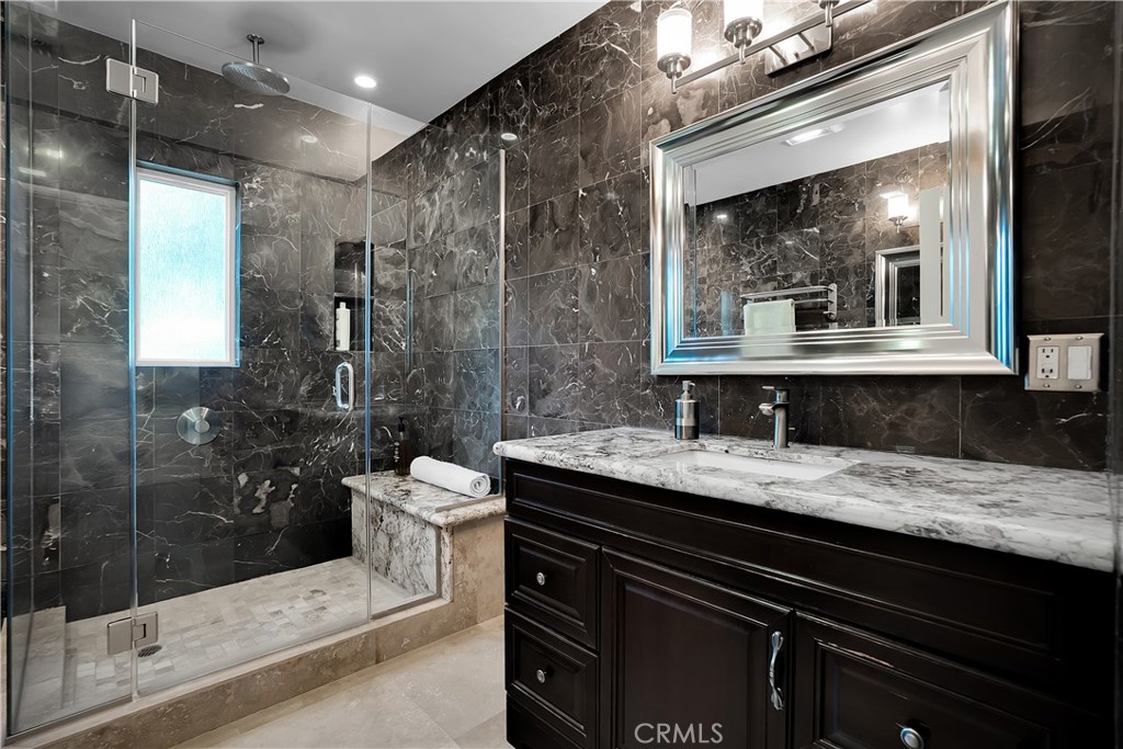 6843 Chisholm Property Photo 16