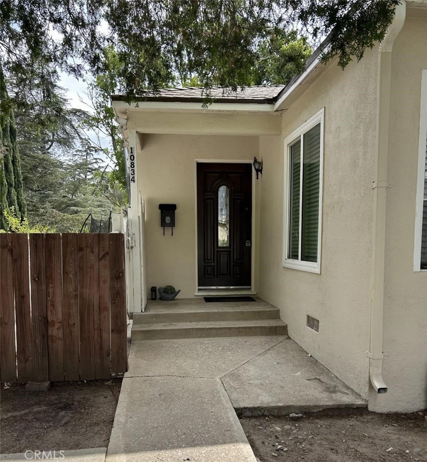 10834 Encino Property Photo 1