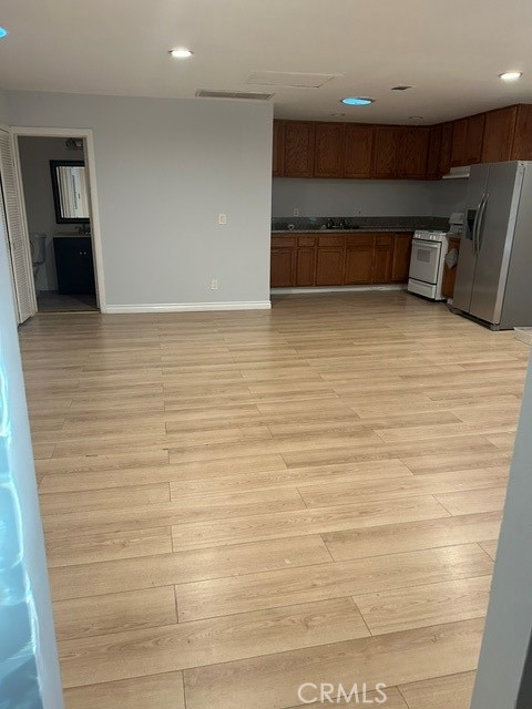 10834 Encino Property Photo 5