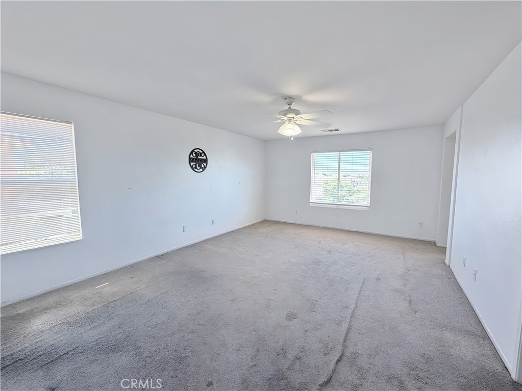 5517 W Avenue L14 Property Photo 11