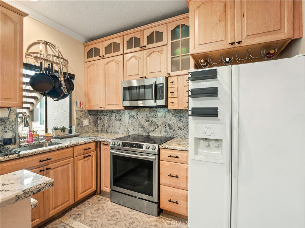 2396 Pleasant Way I Property Photo 6