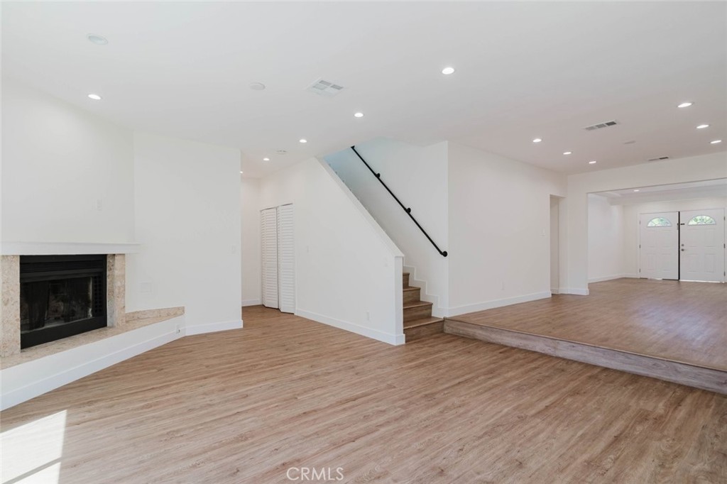 6517 Bellaire Avenue Property Photo 19