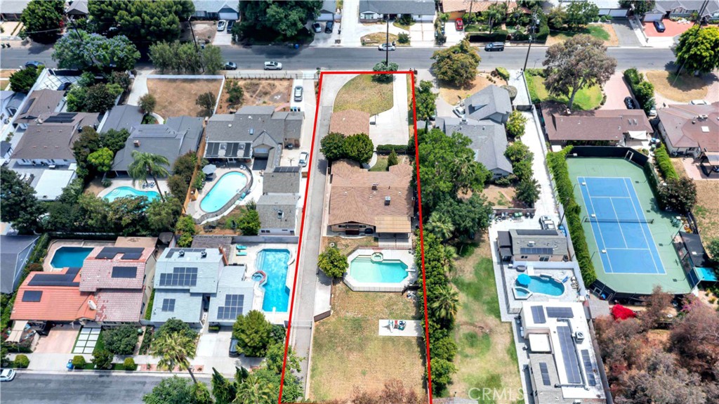 15803 Gault Street Property Photo 2