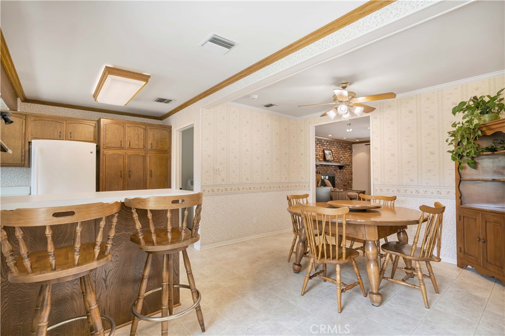 15803 Gault Street Property Photo 14