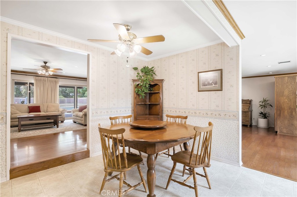 15803 Gault Street Property Photo 22