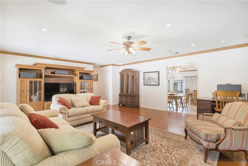 15803 Gault Street Property Photo 26