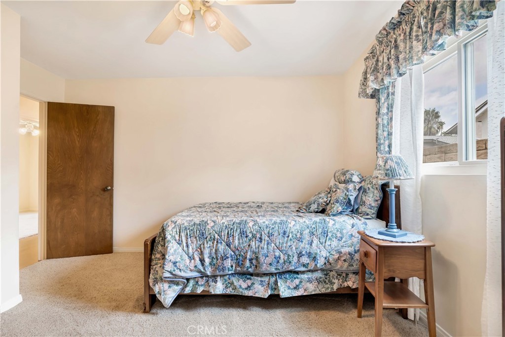 15803 Gault Street Property Photo 33