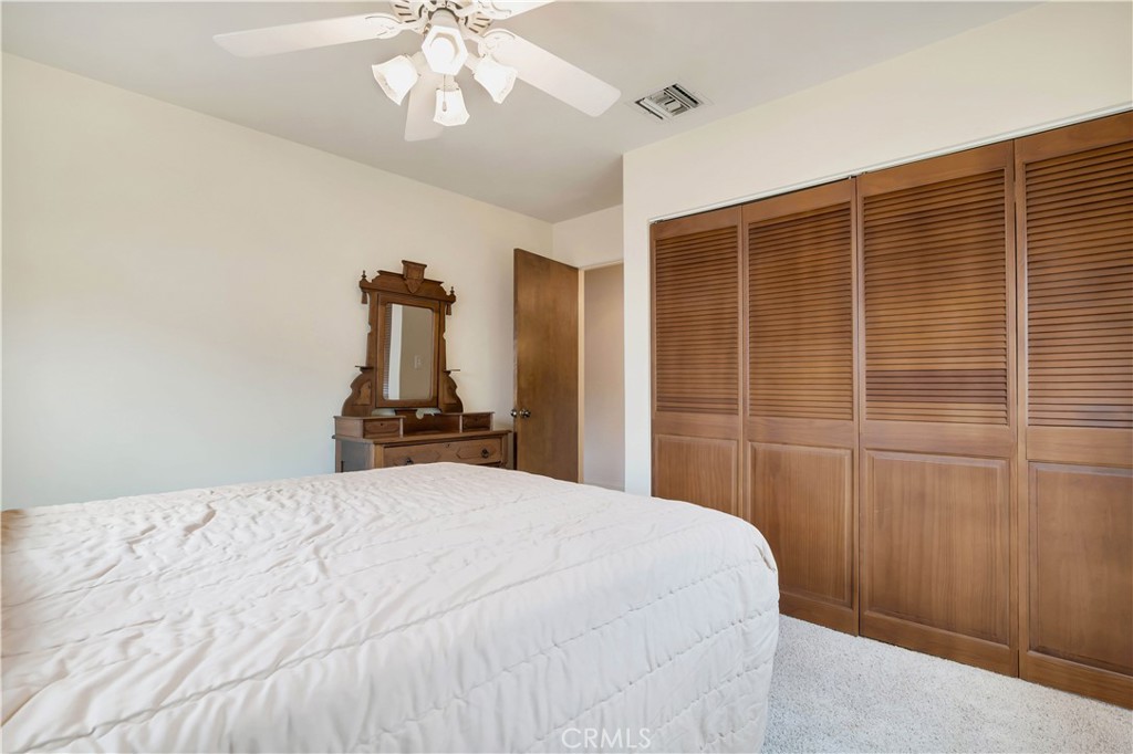 15803 Gault Street Property Photo 36