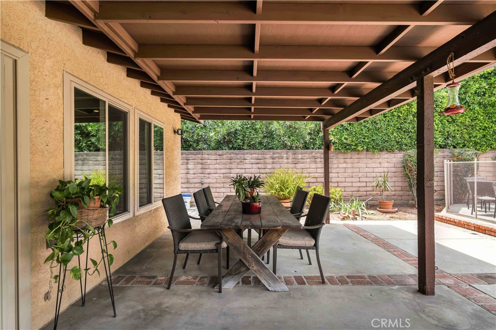 15803 Gault Street Property Photo 40