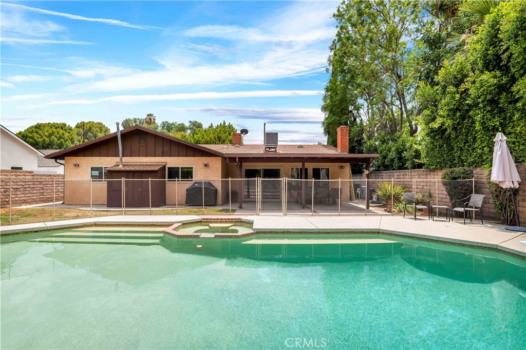 15803 Gault Street Property Photo 44