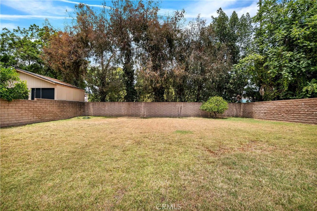 15803 Gault Street Property Photo 49