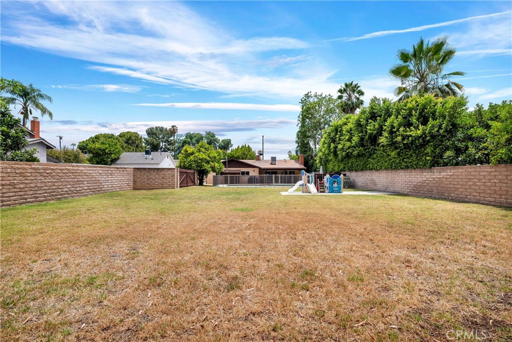 15803 Gault Street Property Photo 50