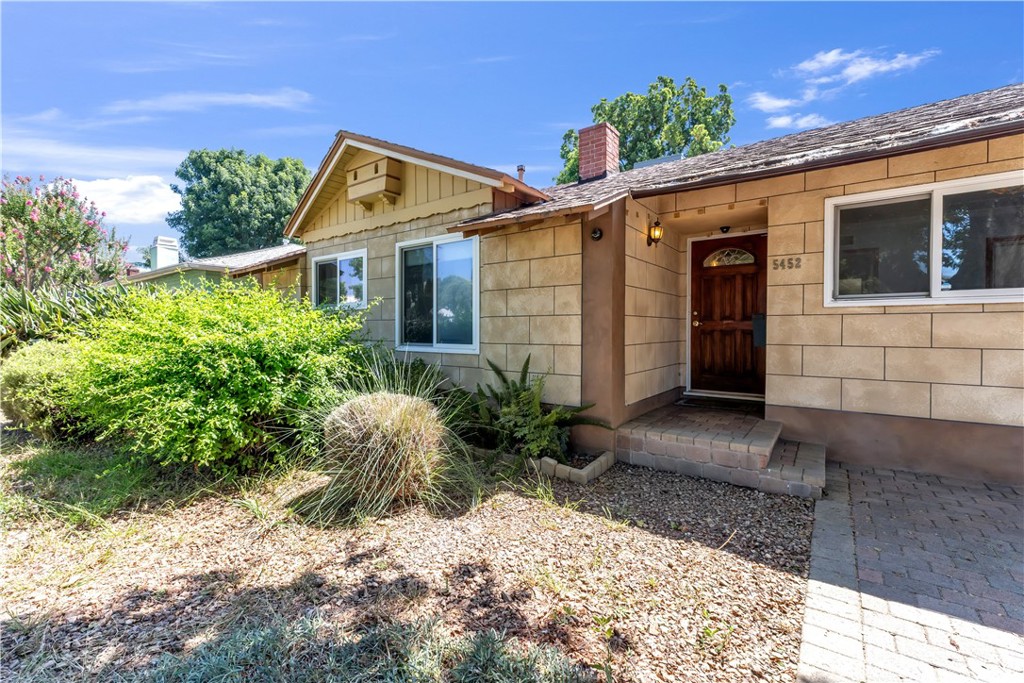 5452 Halbrent Avenue Property Photo 3