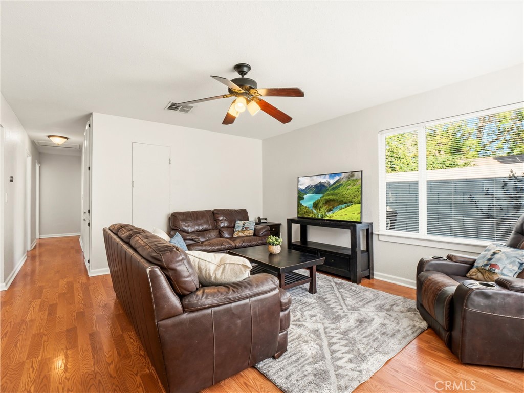 14921 Daffodil Avenue Property Photo 6