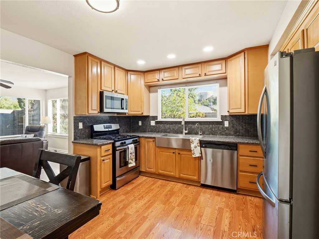 14921 Daffodil Avenue Property Photo 10