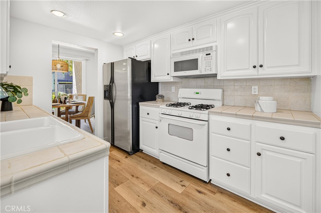 5612 Las Virgenes 37 Property Photo 16